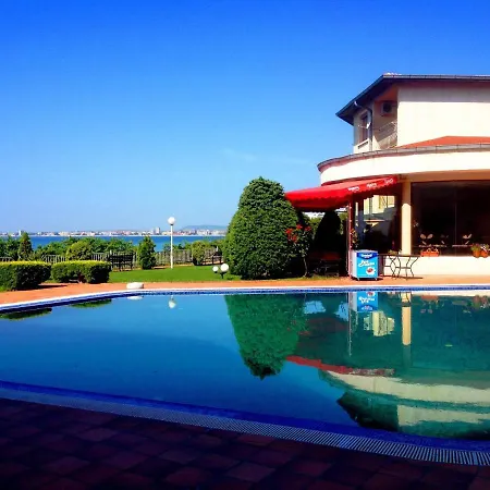 Sun Palace Apartment *